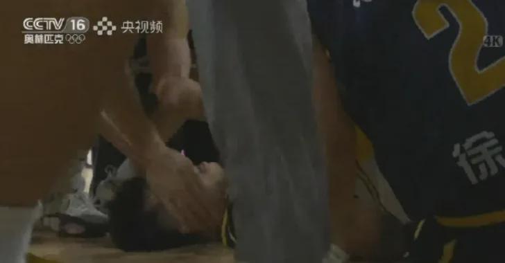 乐鱼平台-0秒绝杀！再见了，崔永熙！这才是广东队第一侧翼