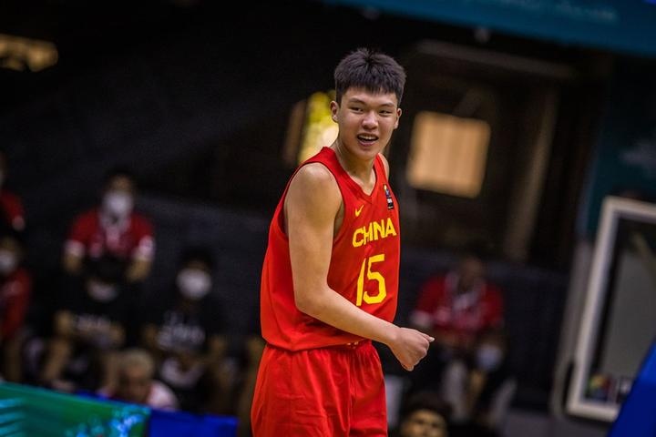 乐鱼下载安装-王俊杰&杨瀚森回归后中国男篮如何?解说:能赢日本 锋线厚度不错